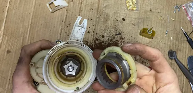 Замена редуктора помола в Krups EA 8250